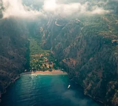 Butterfly Valley Glamping 럭셔리텐트 *