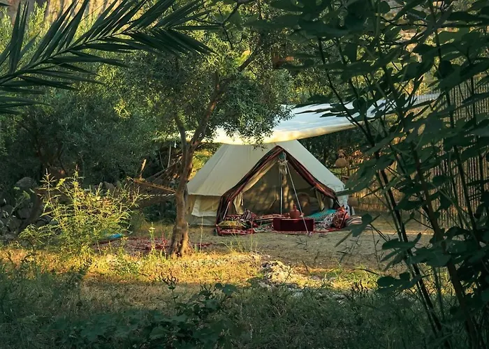 Butterfly Valley Seaside Glamping Tente de luxe