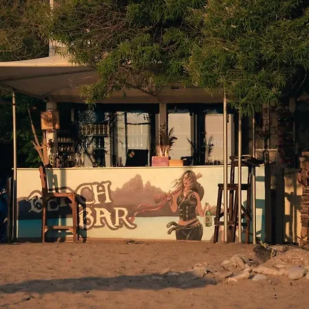 Butterfly Valley Glamping פאטהיה