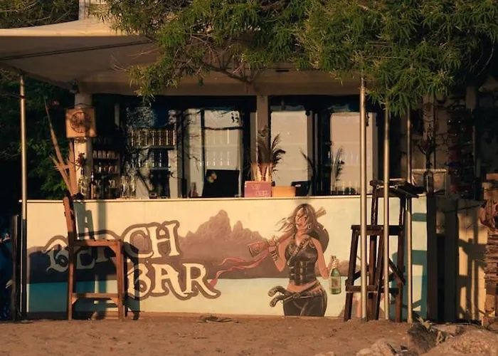 Butterfly Valley Seaside Glamping פאטהיה